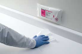 Caviwipes in use